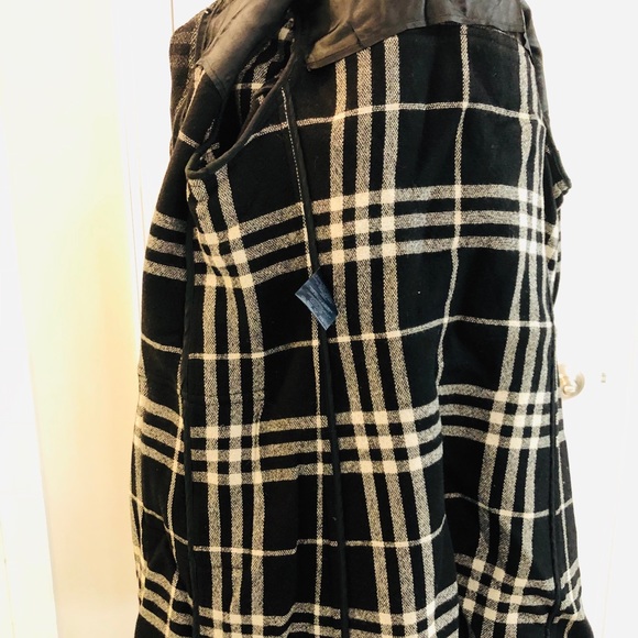 Burberry London Plaid Checkered Hooded Wool Duffle Coat - Picture 8 of 10